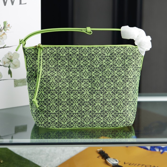 一目惚れ♪ Loeweロエベ スーパーコピー レディースハンドバック