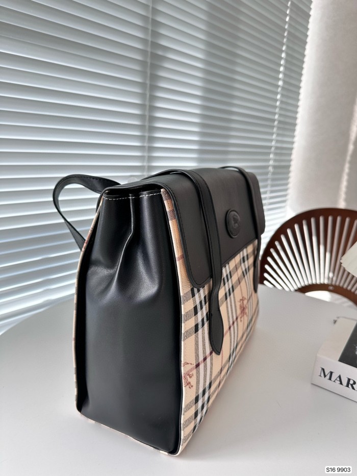 累積売上総額第１位！Burberry バーバリー スーパーコピー レディース ショルダーバッグ