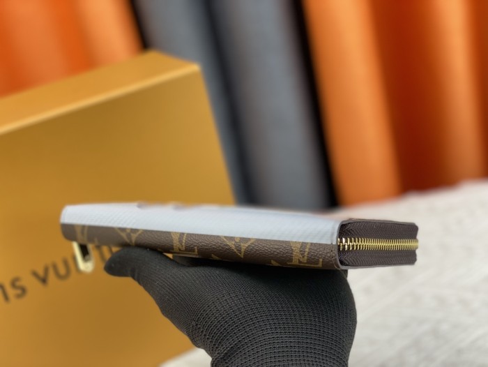 超奇跡の入荷☆ Louis vuittonルイヴィトン n級品 財布