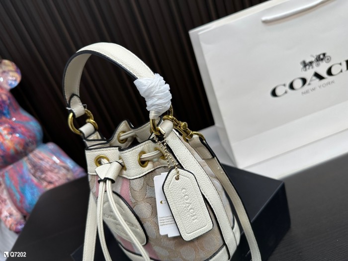 一目惚れ♪ Coachコーチ 激安通販 ショルダーバッグ