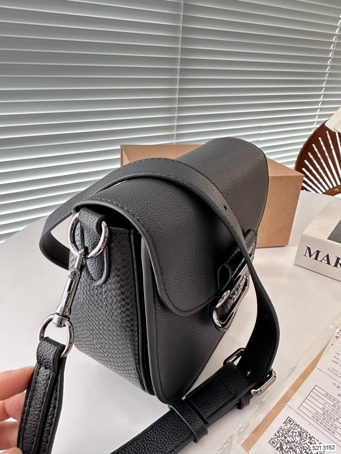 日本未入荷 Coachコーチ スーパーコピー ショルダーバッグ