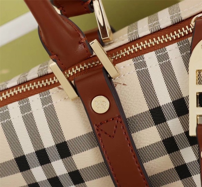 入手困難 Burberry バーバリー 偽物通販 レディース ショルダーバッグ