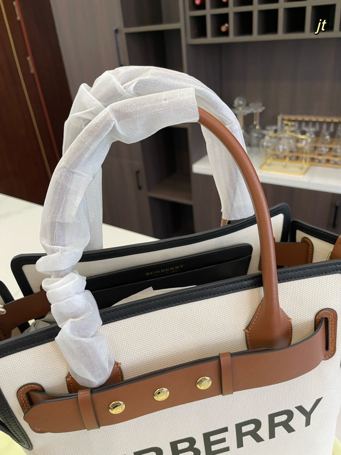 使い勝手良し Burberry バーバリースーパーコピー ショルダーバッグ