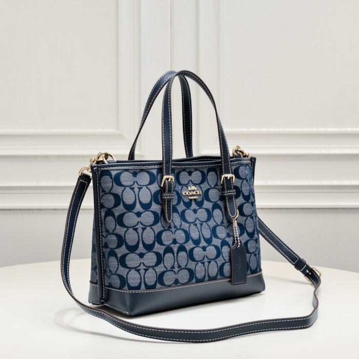 使い勝手良し Coachコーチ コピーおすすめ ショルダーバッグ
