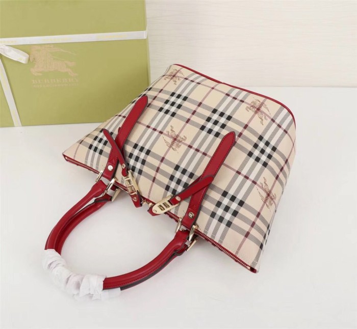 一目惚れ♪ Burberry バーバリー コピーおすすめレディース ショルダーバッグ