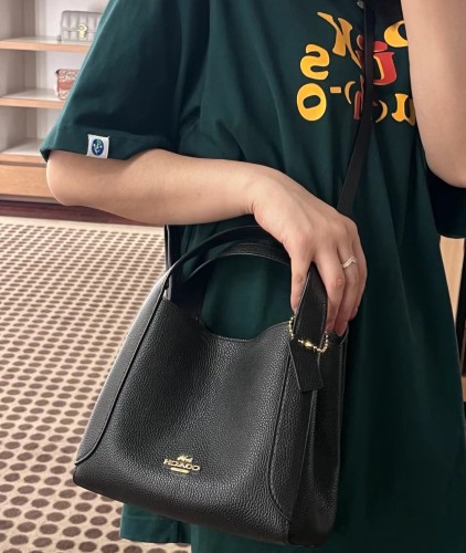 【限定】Coachコーチ 偽物通販 ショルダーバッグ