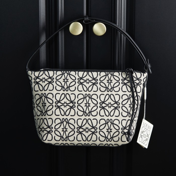 【話題商品！】Loeweロエベ 激安偽物レディースハンドバック