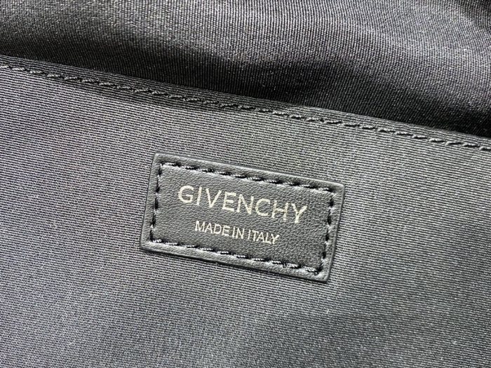 【限定】GIVENCHYジバンシィn級品 メンズショルダーバッグ