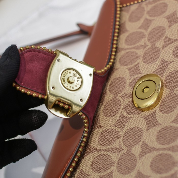 使い勝手良し Coachコーチ 偽物通販 ショルダーバッグ