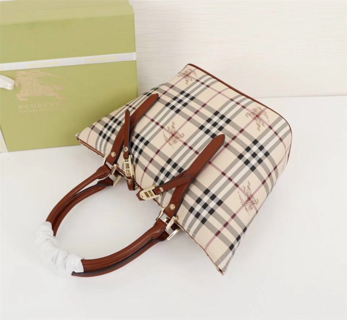 入手困難 Burberry バーバリー 偽物通販 レディース ショルダーバッグ