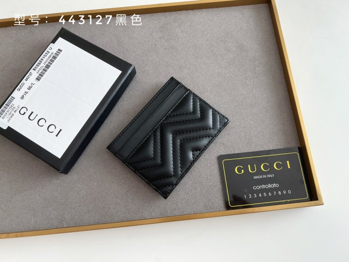 一目惚れ♪ Gucciグッチ スーパーコピー 財布