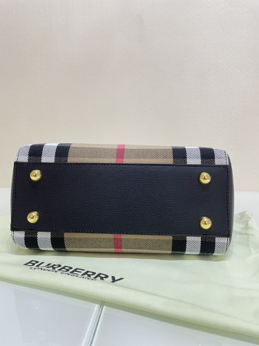 新作 Burberry バーバリー コピー レディース ショルダーバッグ