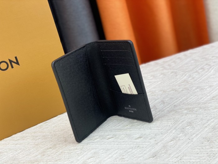 超奇跡の入荷☆ Louis vuittonルイヴィトン 激安偽物 財布