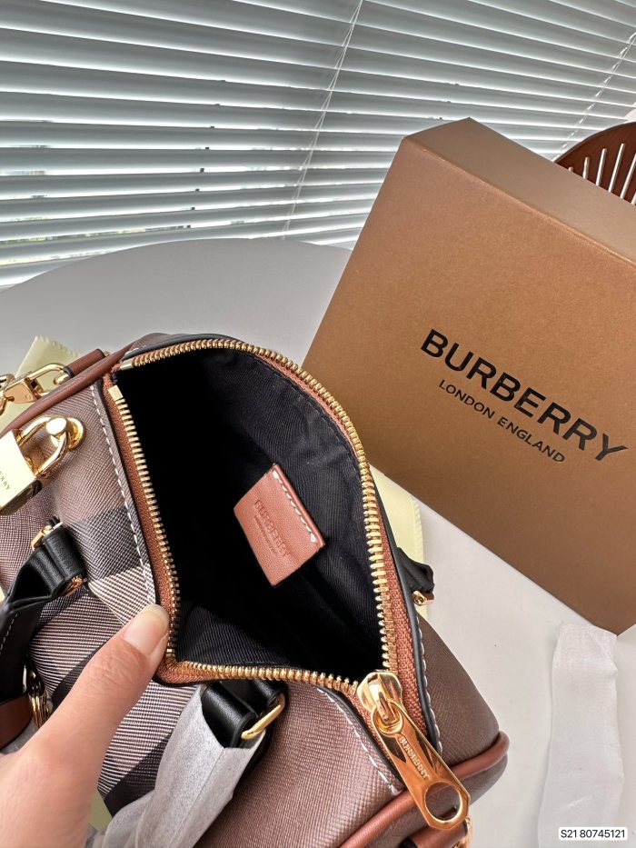 大人気 Burberry バーバリー コピー ショルダーバッグ
