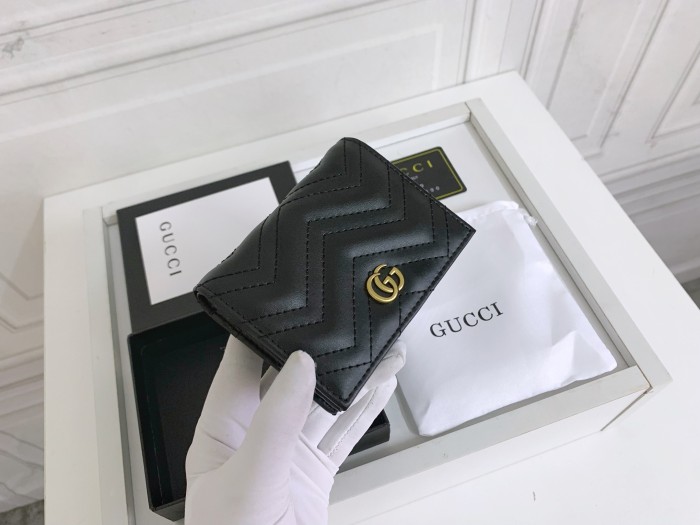 追跡付 Gucciグッチ 激安偽物 財布
