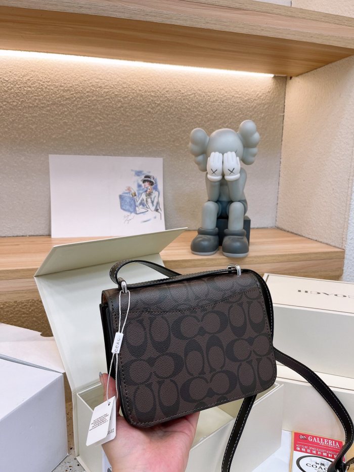 大人気 Coachコーチ 偽物通販 ショルダーバッグ
