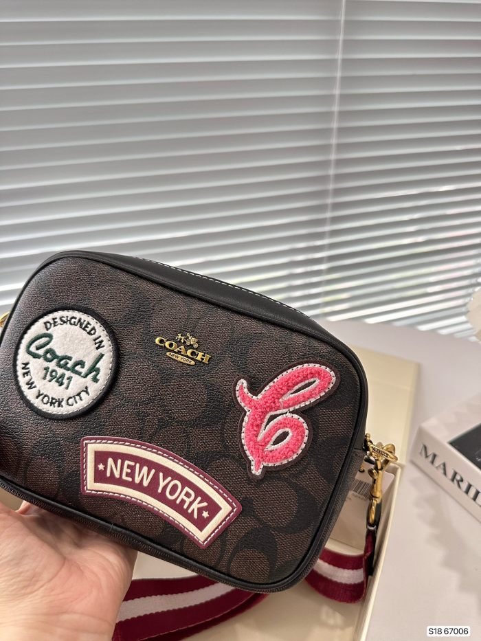 累積売上総額第１位！Coachコーチ コピー ショルダーバッグ