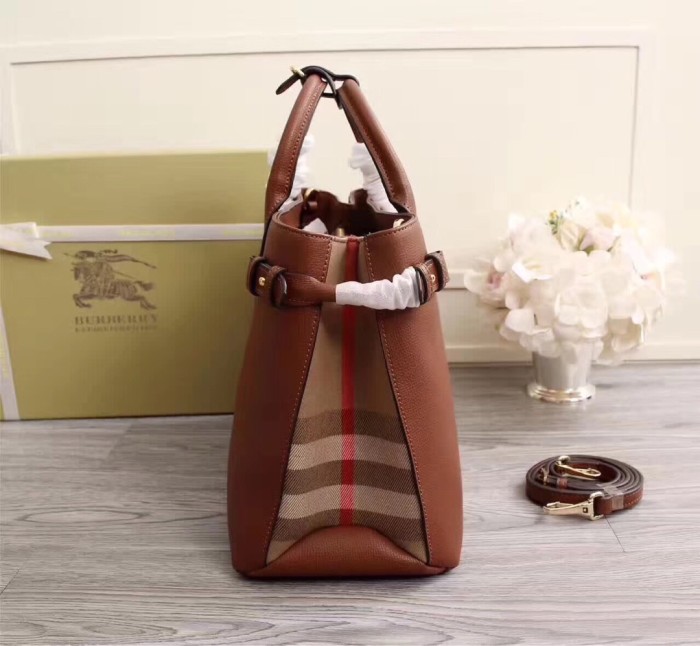 【限定】Burberry バーバリー コピーおすすめ レディースハンドバック