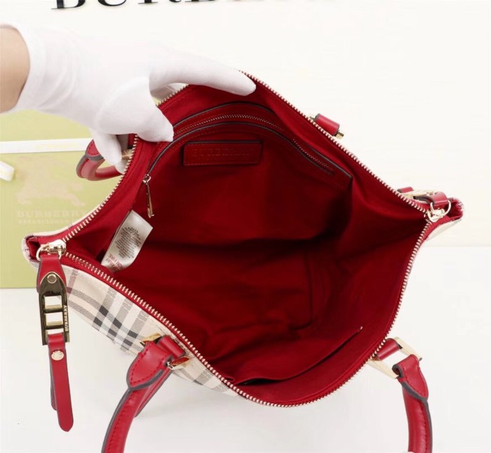 一目惚れ♪ Burberry バーバリー コピーおすすめレディース ショルダーバッグ