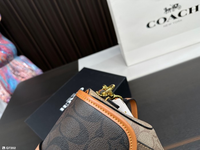 追跡付 Coachコーチ コピー ショルダーバッグ
