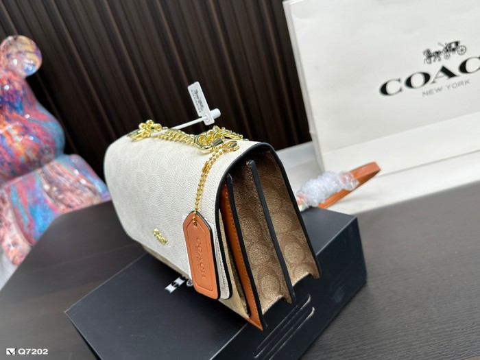 超奇跡の入荷☆ Coachコーチ n級品 ショルダーバッグ