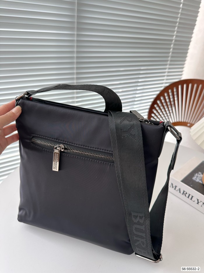 超奇跡の入荷☆ Burberry バーバリー コピー ショルダーバッグ