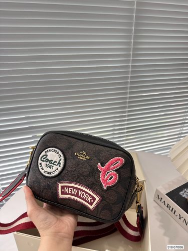 累積売上総額第１位！Coachコーチ コピー ショルダーバッグ