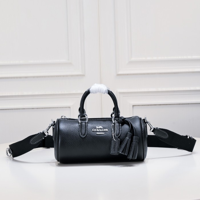★超人気 Coachコーチ n級品 ショルダーバッグ