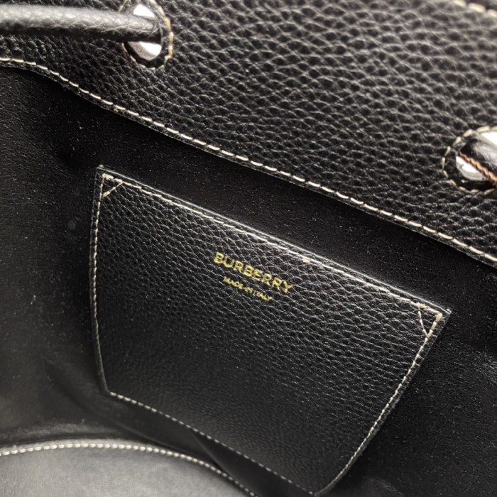 【話題商品！】Burberry バーバリー コピーおすすめ ショルダーバッグ
