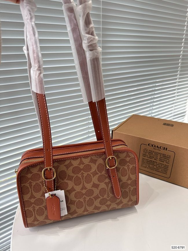 大人気 Coachコーチ 偽物通販 ショルダーバッグ