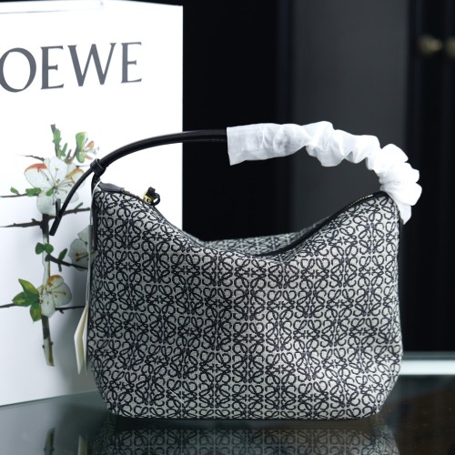 入手困難 Loeweロエベ n級品 レディースハンドバック