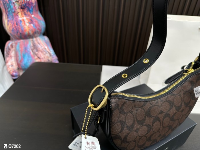 使い勝手良し Coachコーチ 激安偽物 ショルダーバッグ