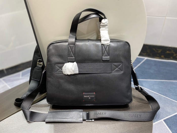 超奇跡の入荷☆ Ballyバリー 偽物通販 メンズハンドバック