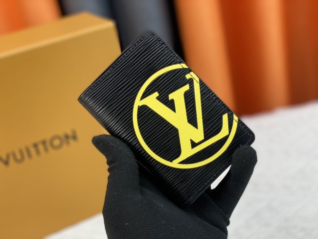 超奇跡の入荷☆ Louis vuittonルイヴィトン 激安偽物 財布