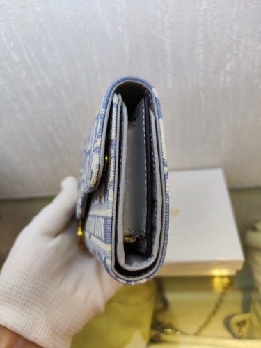 超話題! Diorディオール コピーおすすめ 短財布