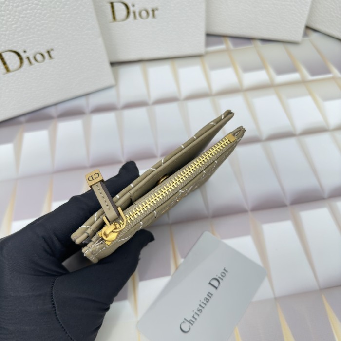 一目惚れ♪ Diorディオール 激安通販 短財布