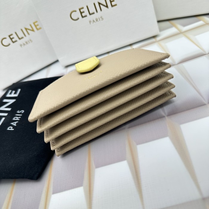 使い勝手良し Celineセリーヌ n級品 短財布