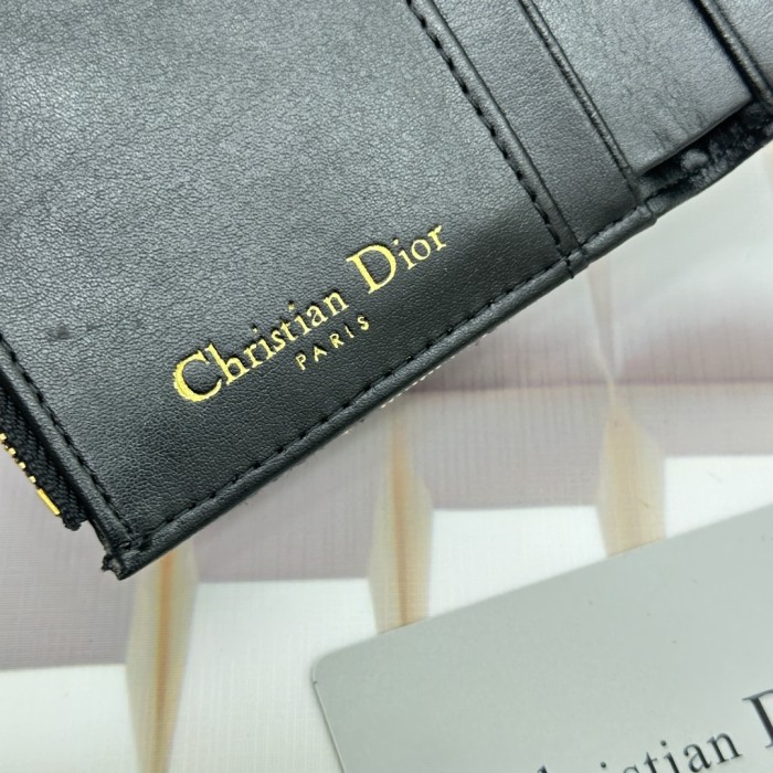 超奇跡の入荷☆ Diorディオール 激安偽物 短財布