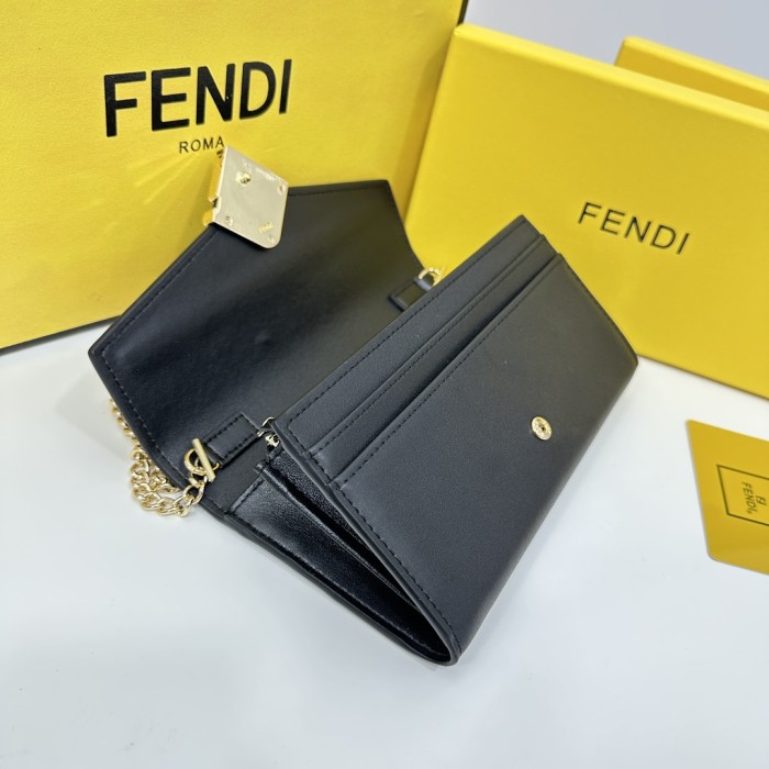 【話題商品！】Fendiフェンディコピーおすすめ 長財布