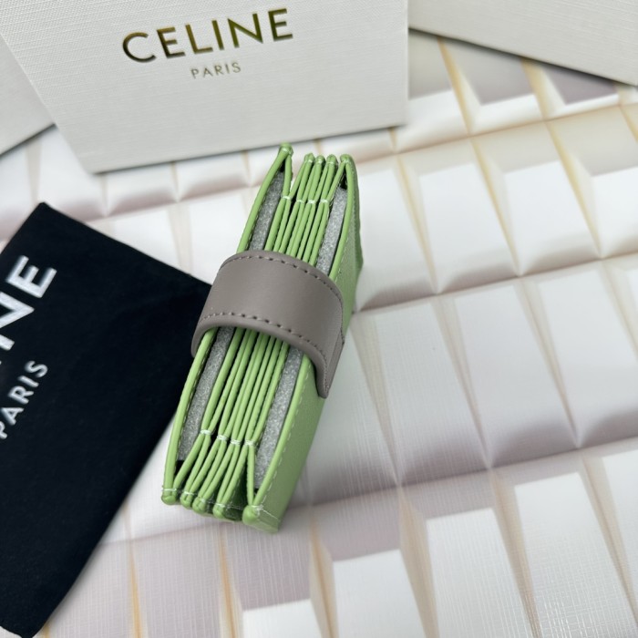 超話題! Celineセリーヌ コピー 短財布