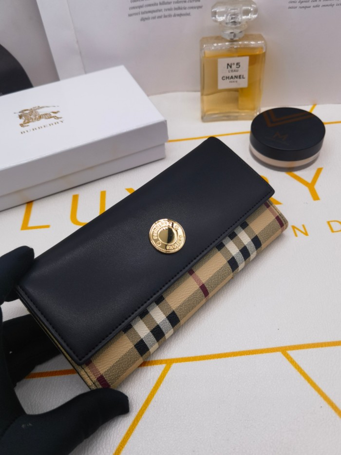 超奇跡の入荷☆ Burberryバーバリーィコピー 長財布