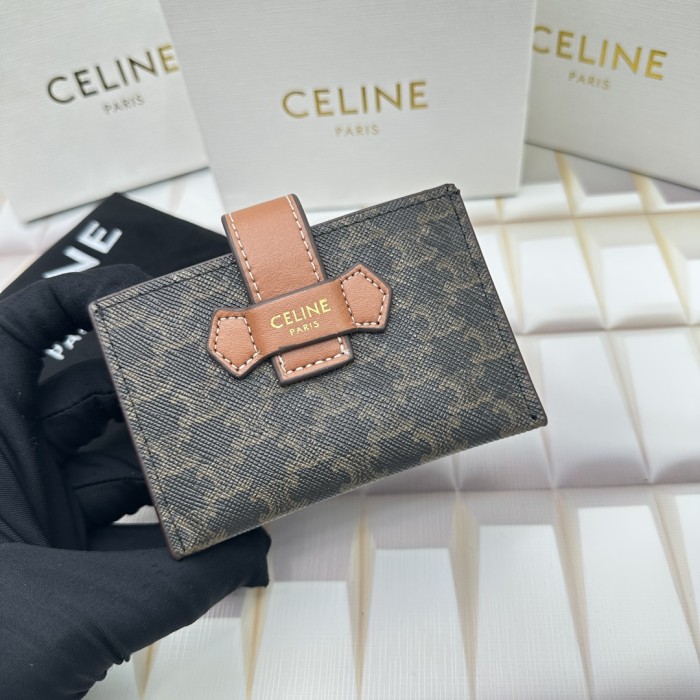 日本未入荷 Celineセリーヌ コピーおすすめ 短財布