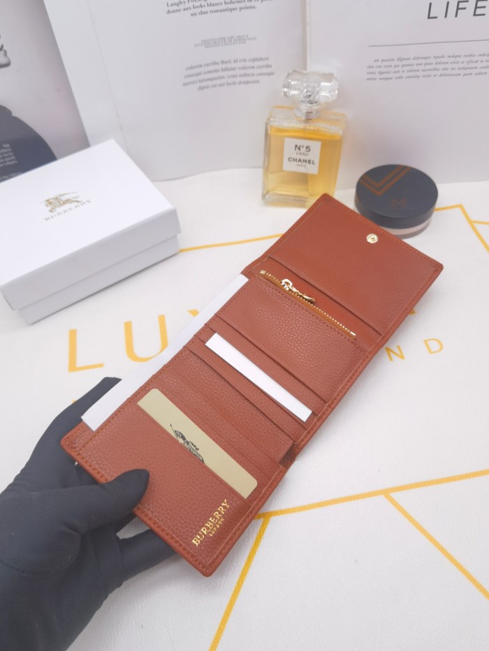 一目惚れ♪ Burberryバーバリーィ偽物通販 短財布