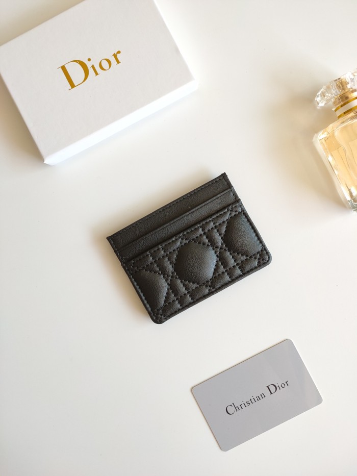 大人気 Diorディオール コピーおすすめ 短財布