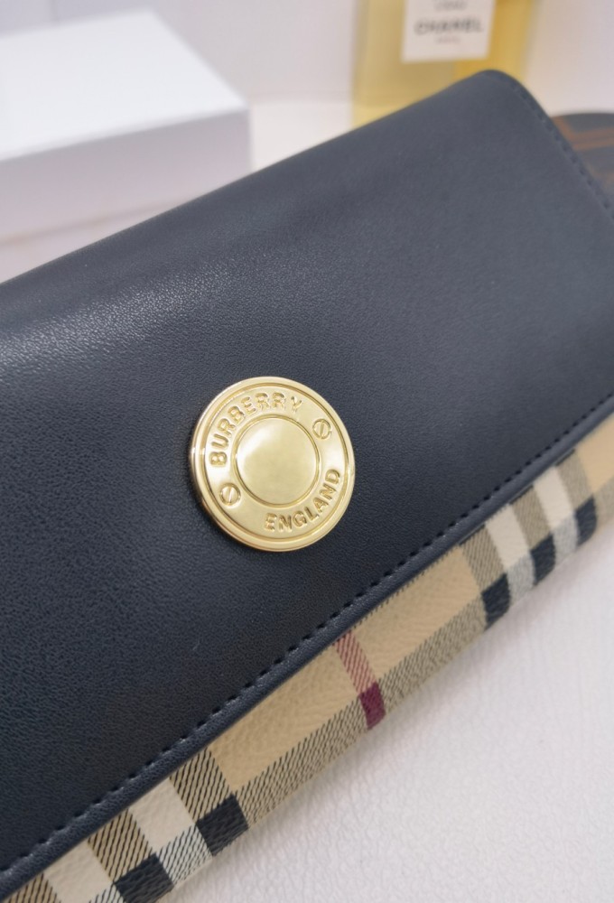 超奇跡の入荷☆ Burberryバーバリーィコピー 長財布