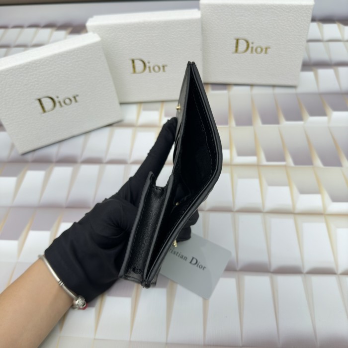日本未入荷 Diorディオール コピー 短財布