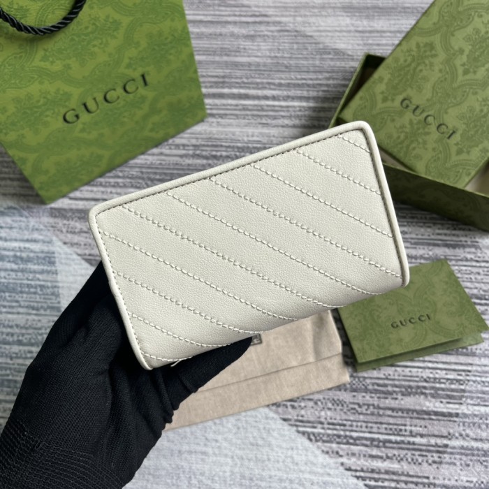 追跡付 Gucciグッチ コピーおすすめ 財布