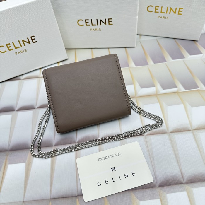 入手困難 Celineセリーヌ コピーおすすめ 短財布