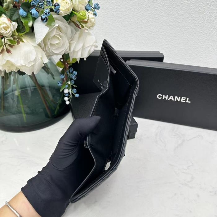 累積売上総額第１位！Chanel シャネル 偽物通販 短財布