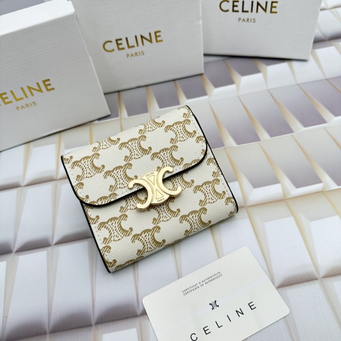 追跡付 Celineセリーヌ 偽物通販 短財布